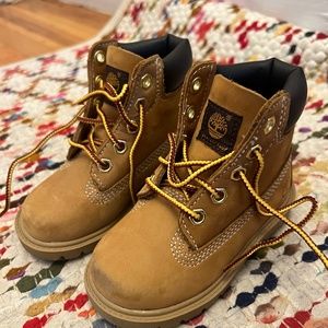 Classic timberland boots- toddler sz 6